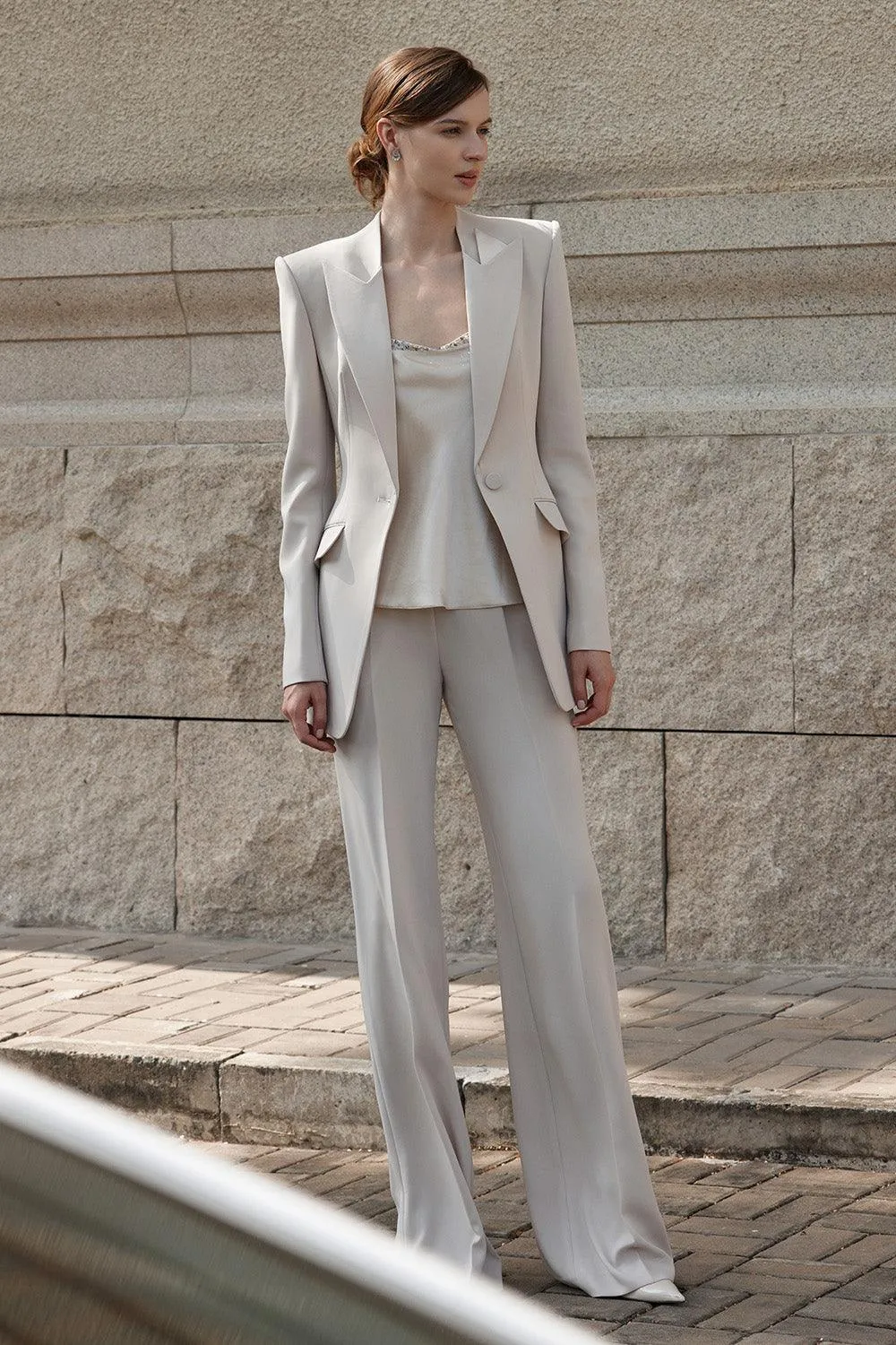 Harver Structured Long Sleeved Crepe Blazer