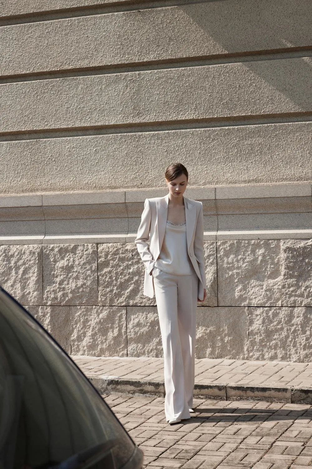 Harver Structured Long Sleeved Crepe Blazer