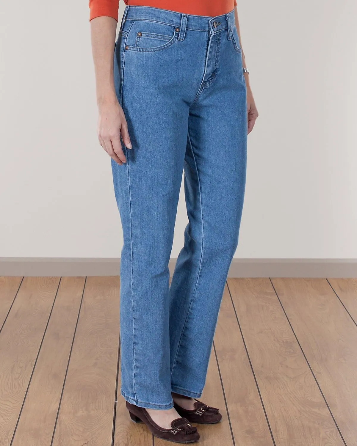 LEE Women's Relaxed Fit Straight-Leg Jean